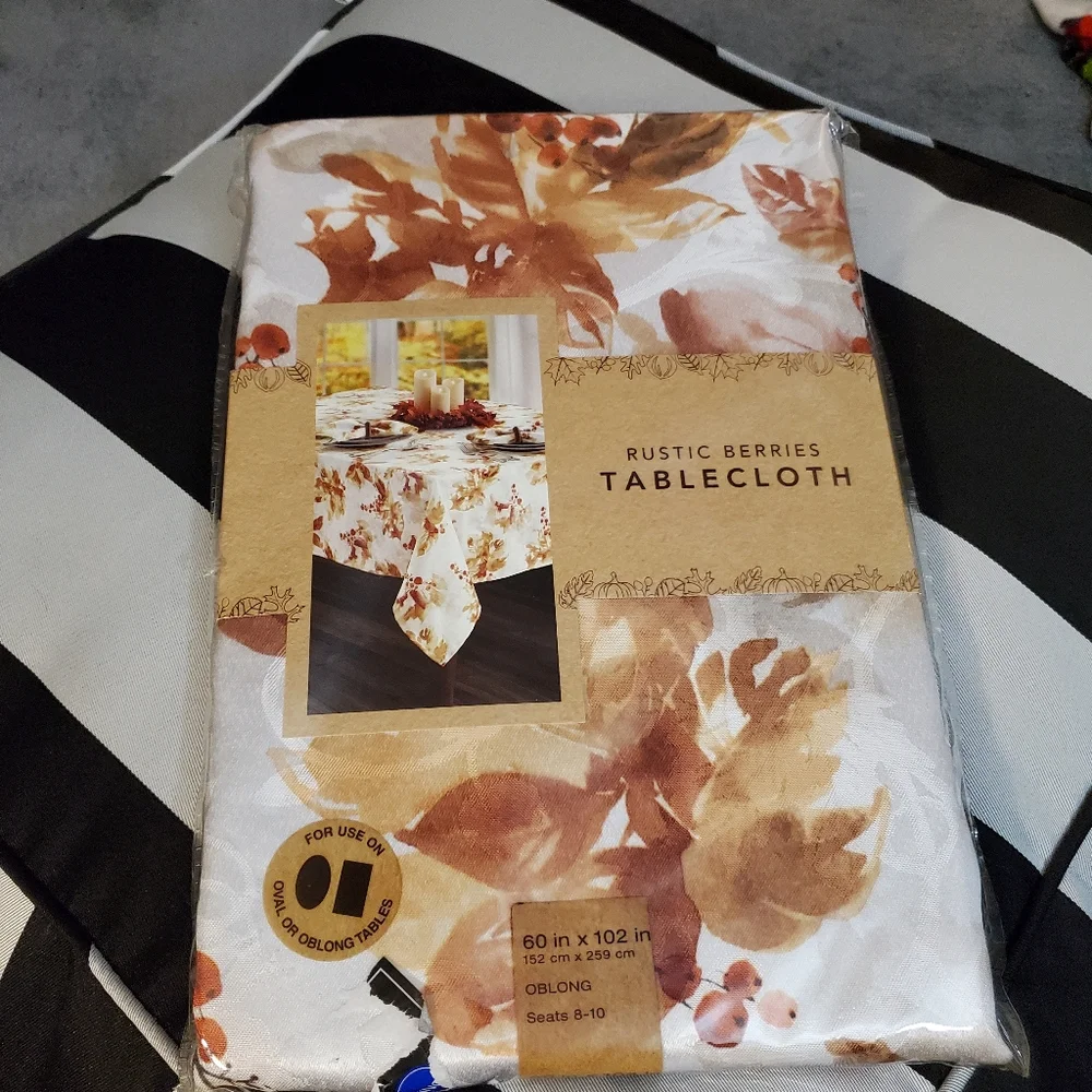 Autumn tablecloth - Picture 1 of 3